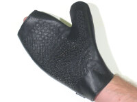 R&amp;Co Pin Prick Mitten Right Hand