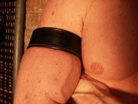 R&amp;Co Leather Biceps Band Black 4 cm + Piping Black S